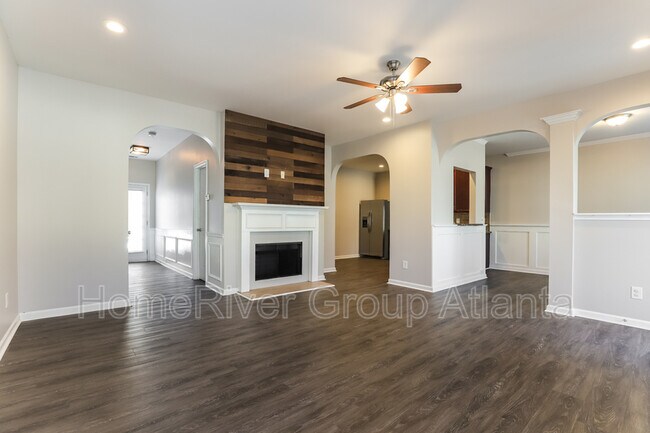 Foto del edificio - 432 Orchid Ln
