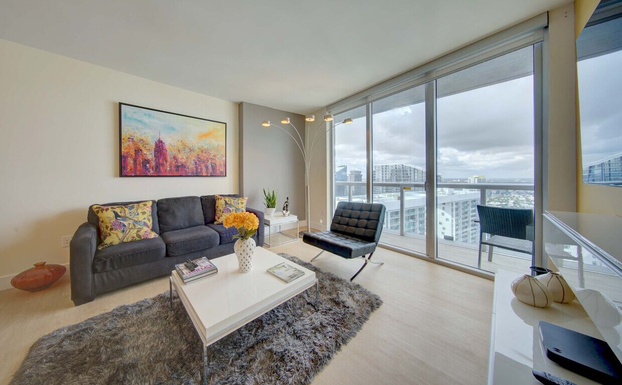 Primary Photo - 485 Brickell Ave