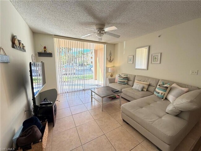 Foto del edificio - 1220 Wildwood Lakes Blvd