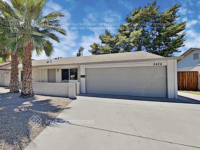 Building Photo - 5424 S El Camino Dr