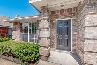 Building Photo - 2828 Island Wren Dr