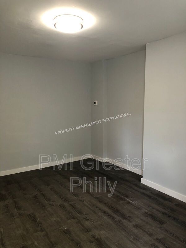 Building Photo - 4208 Westminster Ave
