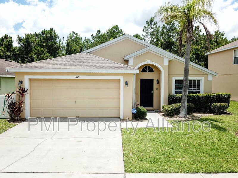 Foto principal - 185 Sandy Ridge Dr