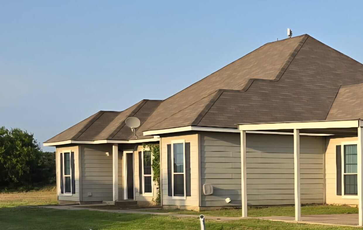 Foto principal - 131-131 Collett Ct
