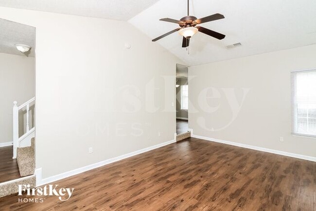 Building Photo - 7185 E Village Ct