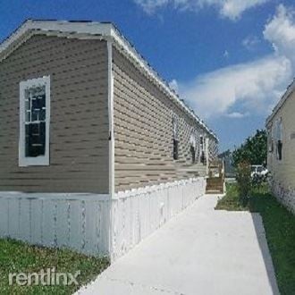 Building Photo - 8200 N Military Trl