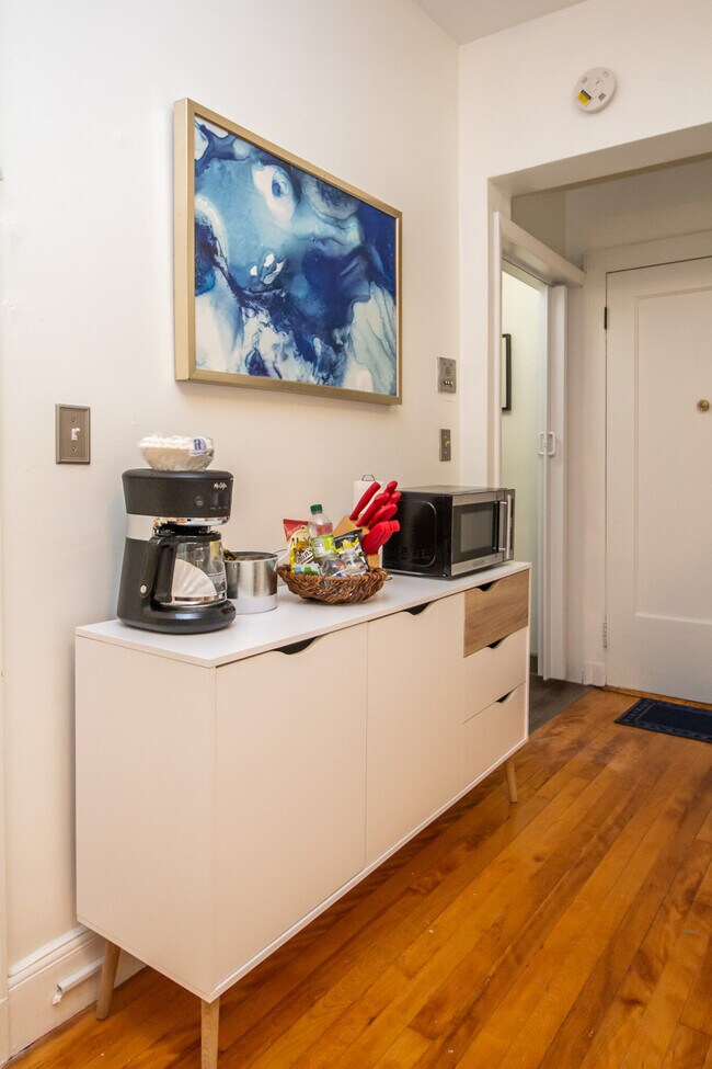Foto del edificio - 1253 Beacon St