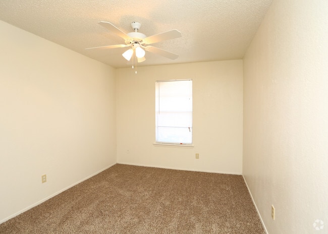 1BD,1BA - 621 SF - The Park