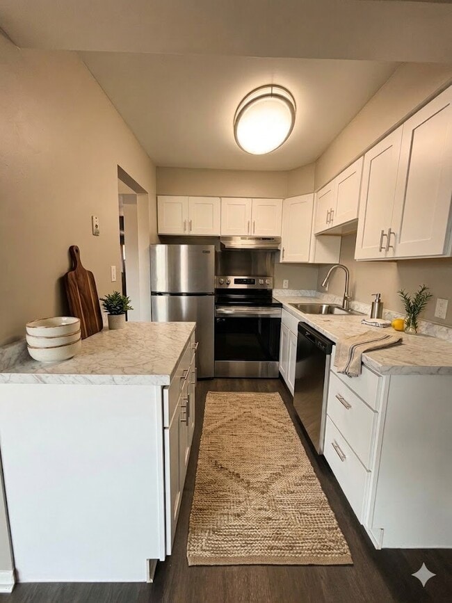 Interior Photo - Lake Forest Apartment Homes