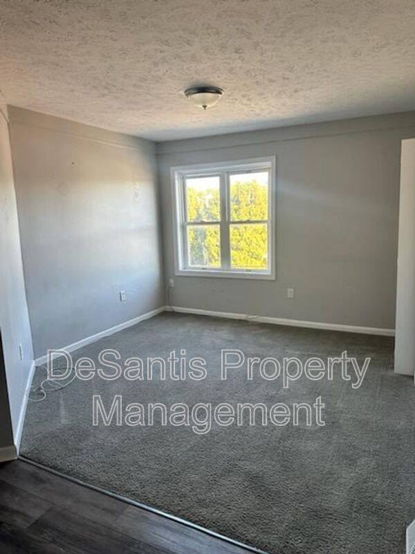Building Photo - 450-456 Augusta St