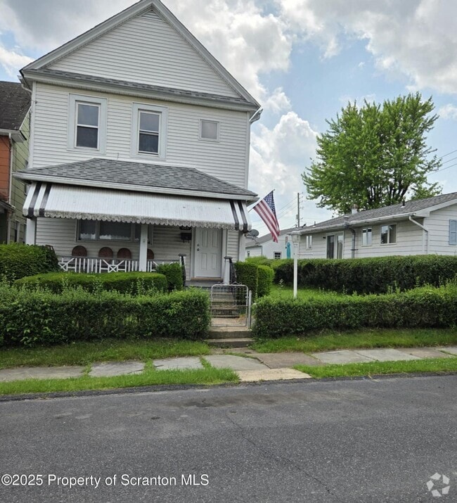 Building Photo - 1445 Hawthorne St