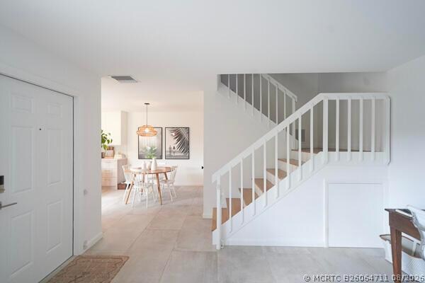 Building Photo - 917 9th Ct