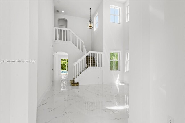 Building Photo - 16001 SW 43rd Terrace
