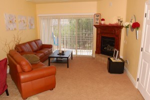 Living Room - 1800 N State St