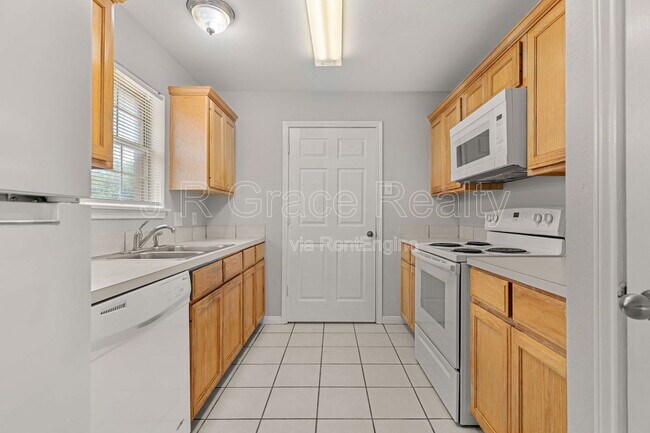Foto del edificio - 10217 Hyacinth Ln