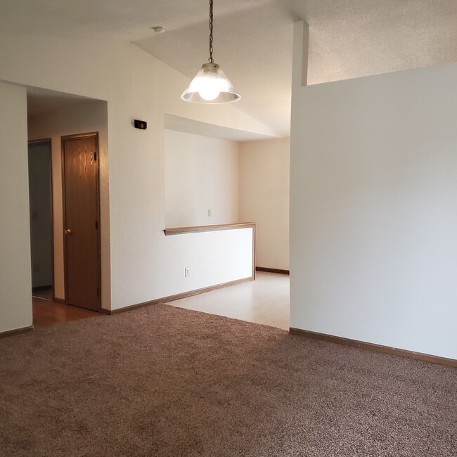 Livingroom Looking into KItchen - 4235 S Elizabeth Ave