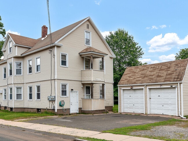 Building Photo - 28 Hollister St