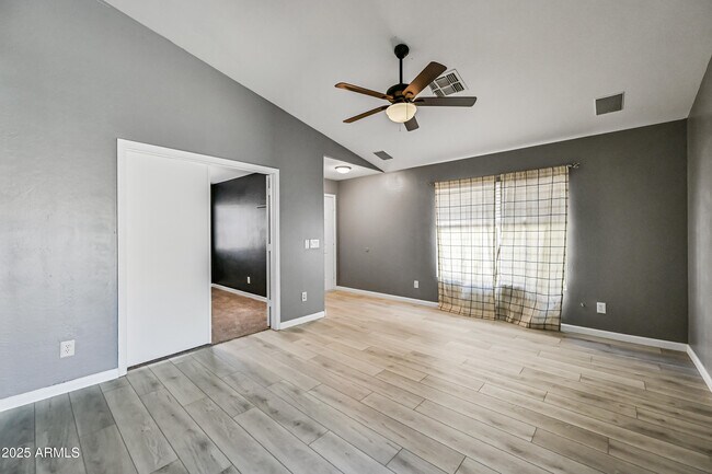 Building Photo - 12021 W Columbine Dr