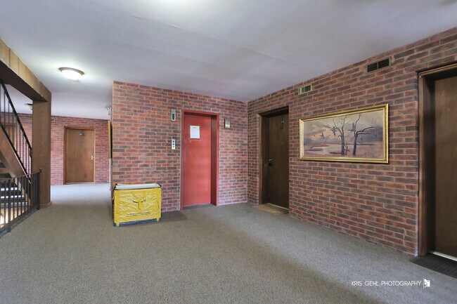 Foto del edificio - 100 Clubhouse Ln