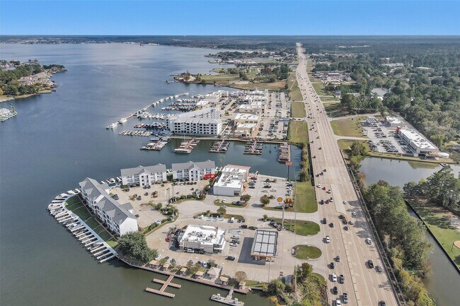 Foto del edificio - 168 Lake Point Blvd