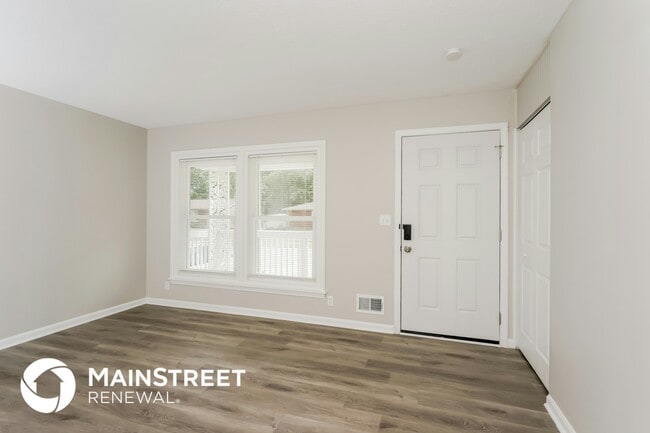 Building Photo - 4220 Buxton Dr