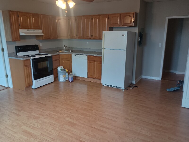 Foto principal - 730 Main St