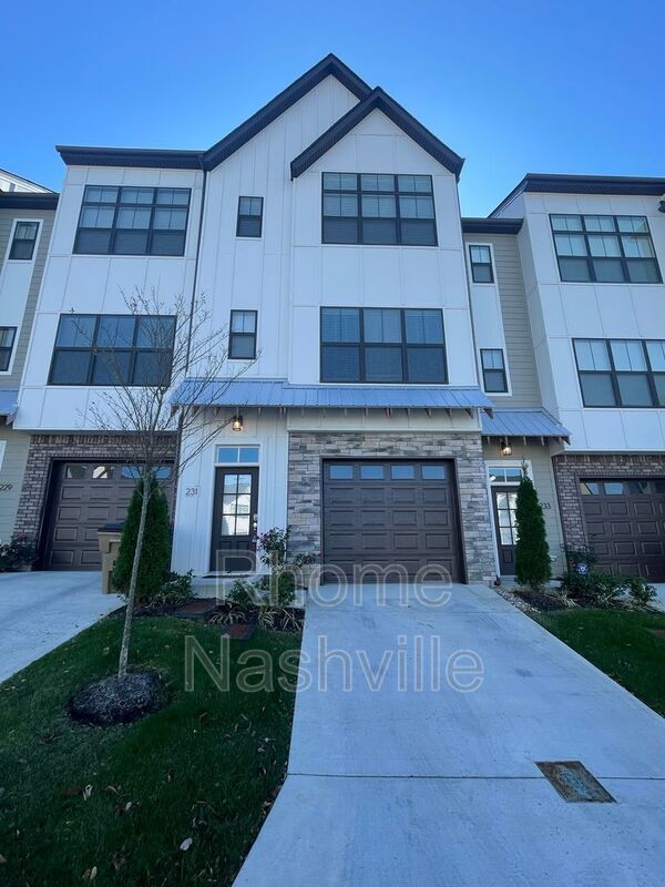 Foto principal - 231 Stonecrest Cir