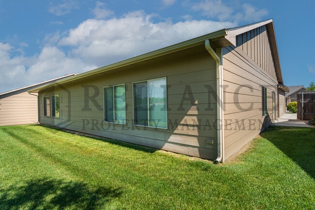 Building Photo - 925 West Onewood Place