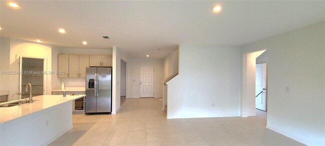 Building Photo - 218 Zircon