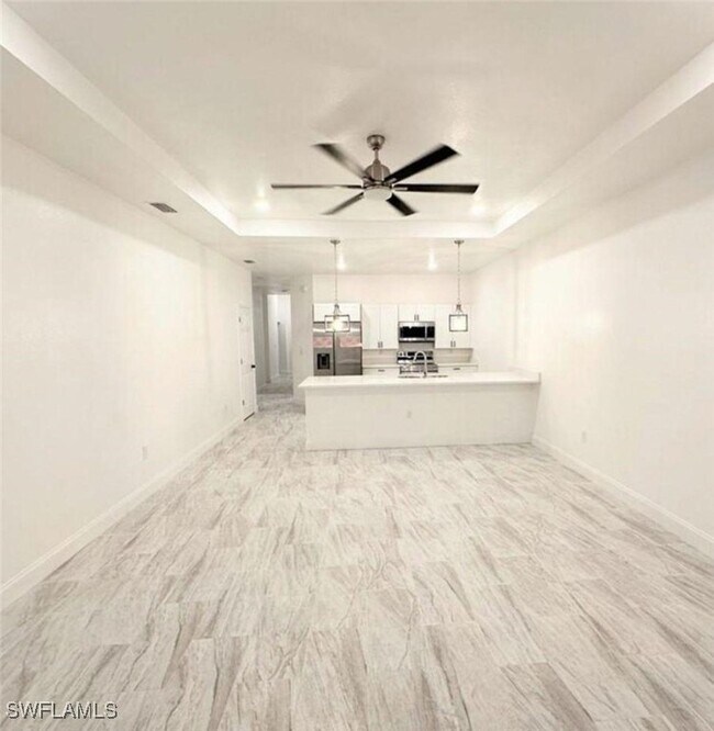 Foto del edificio - 407 Bell Blvd
