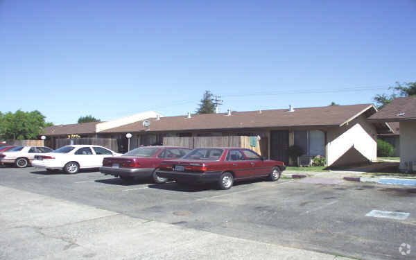Building Photo - Alta Redwood Apartments