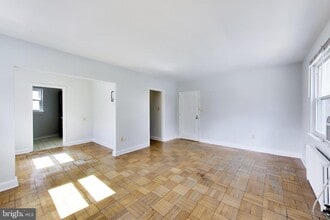 Building Photo - 1720 N Quinn St