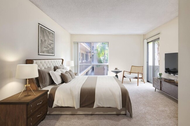 Interior Photo - Dorchester STOP IN FOR MOVE IN BONUS!