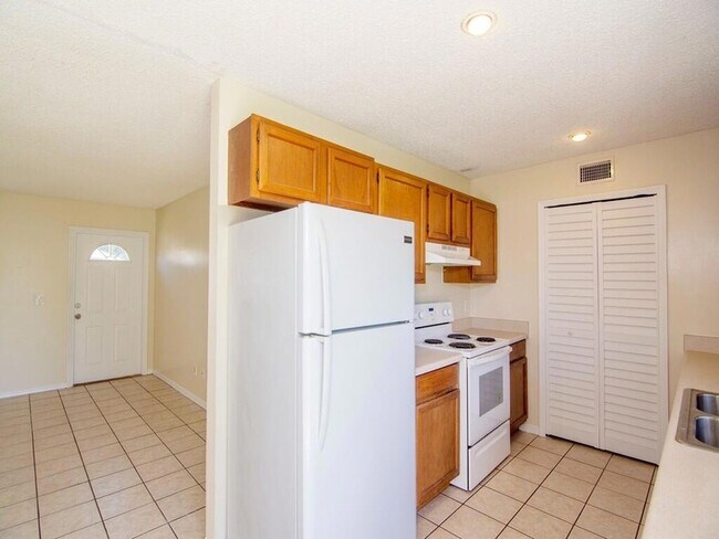 Foto del edificio - 1190 SE Puritan Ln