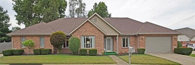 Building Photo - 717 Terrace Ct