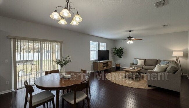 Building Photo - 12192 Endersleigh Ct