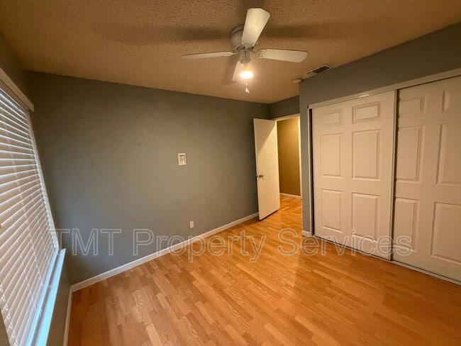 Foto del edificio - 8704 Montiflora Ct