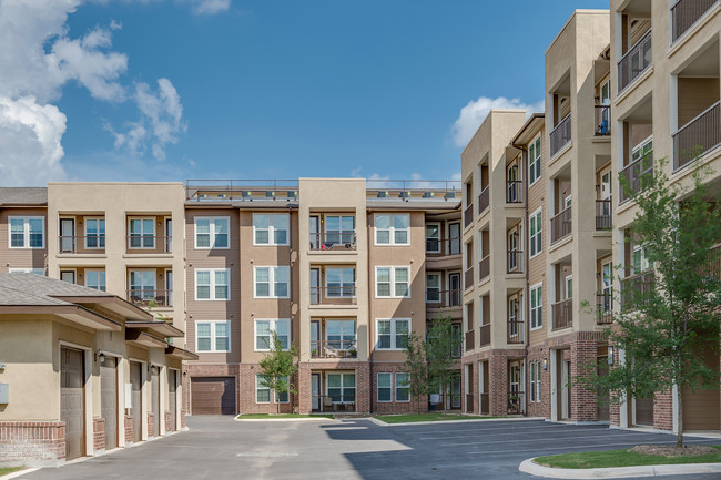 Building Photo - The Vance at Huebner Oaks