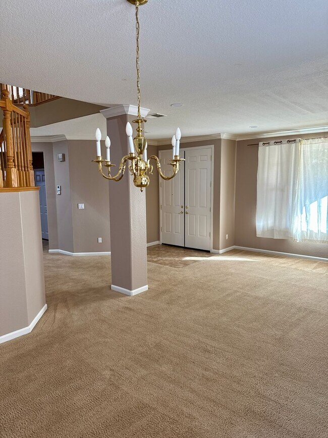 Building Photo - You’ll be proud to live in this home