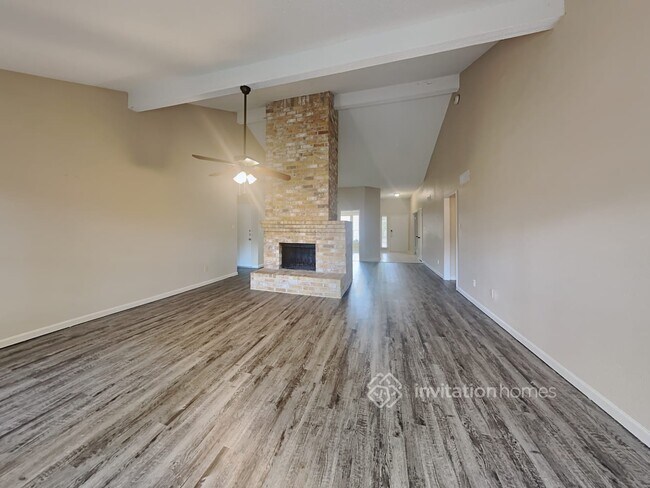 Building Photo - 11123 Hidden Bend Dr