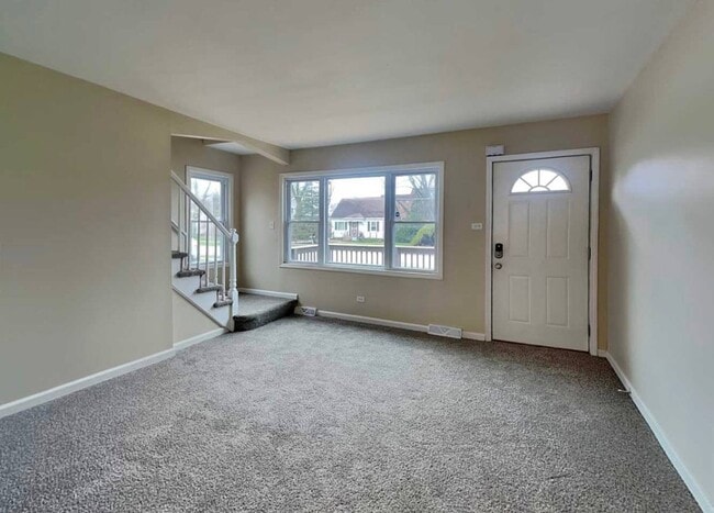 Building Photo - 9308 Nordica Ave