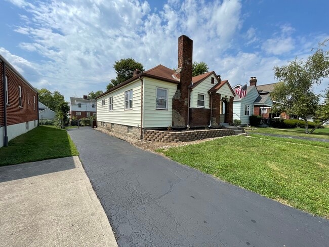 Building Photo - 8319 Marley St