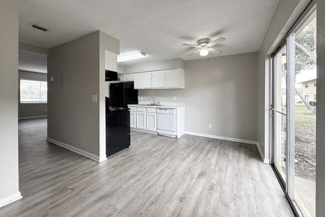 Foto del edificio - Ridge Apartments