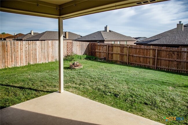 Foto del edificio - 2908 Tarrant County Dr
