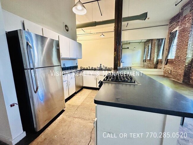 Foto del edificio - 887 West Marietta St NW