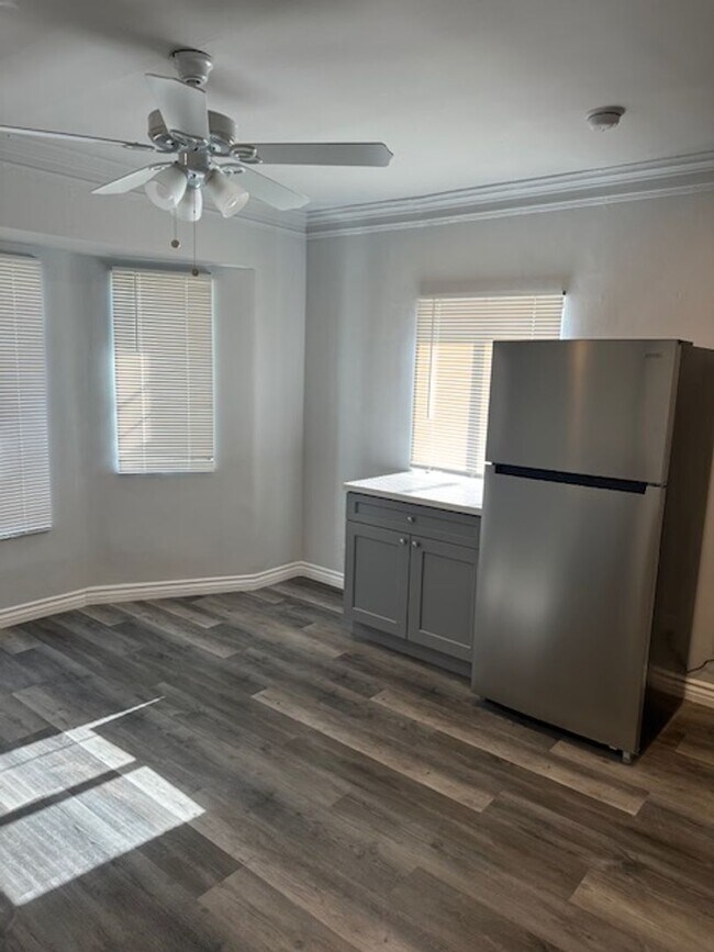 Foto del edificio - 6003 Klump Ave