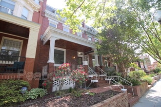Building Photo - 138 Randolph Pl NW