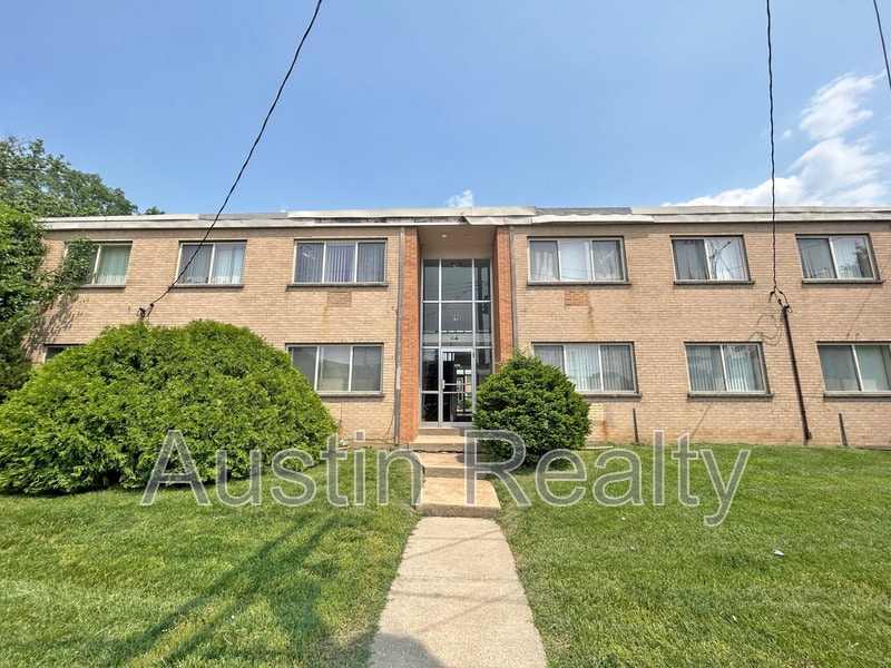 Primary Photo - 9101 Olive Blvd