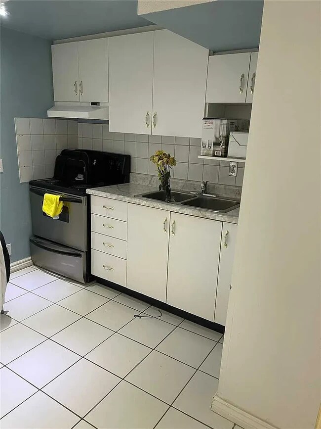 Basement Kitchen area - 29 Horsham St