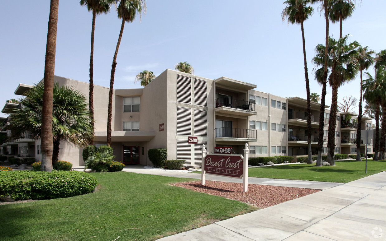 Building Photo - Desert Crest Apartments